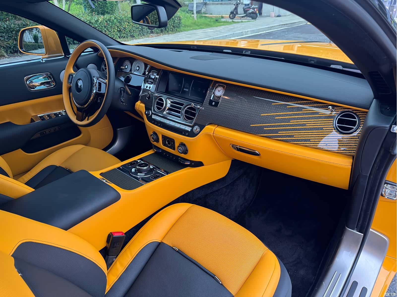 Rolls-Royce Wraith, 2022 11