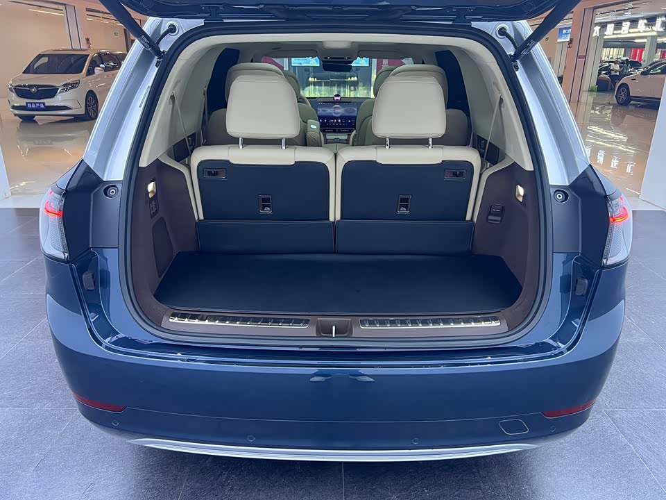 AITO Ask the world M9