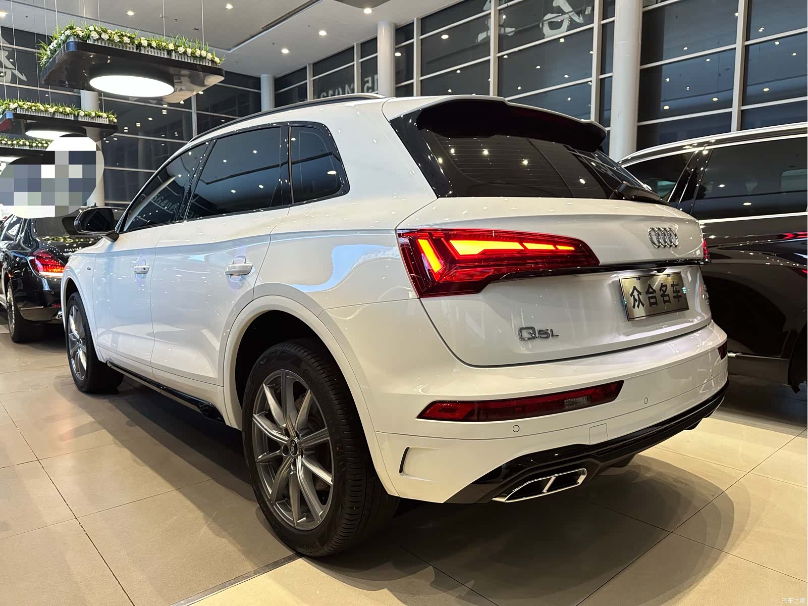Audi Q5L, 2024 4