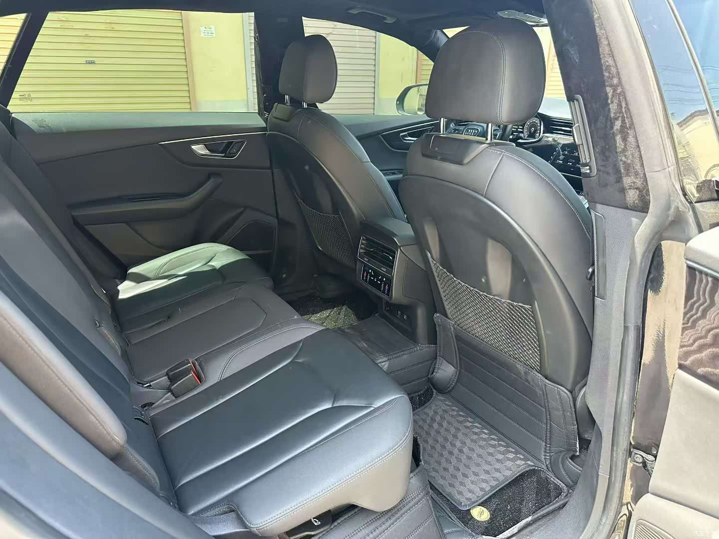 Audi Q8, 2021 8