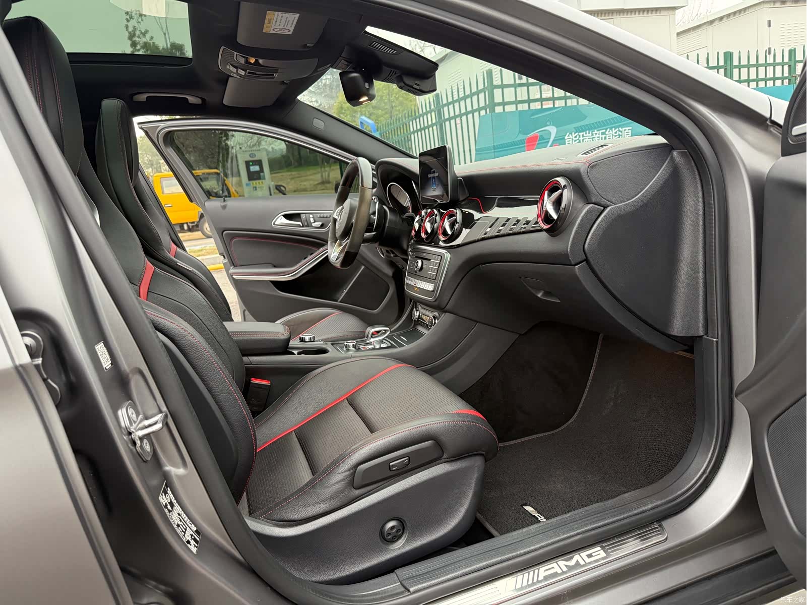 Mercedes-Benz GLA, 2018 12