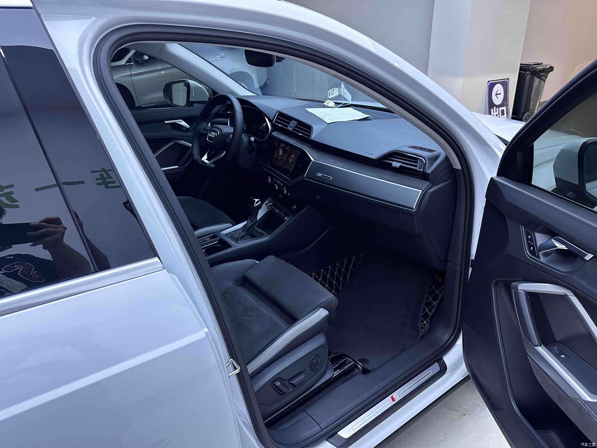 Audi Q3, 2023 11
