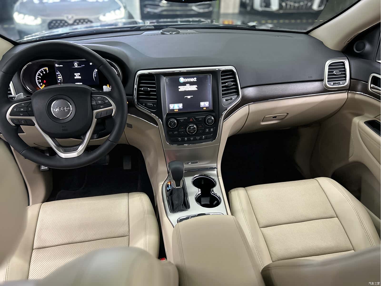 Jeep Grand Cherokee, 2018 17