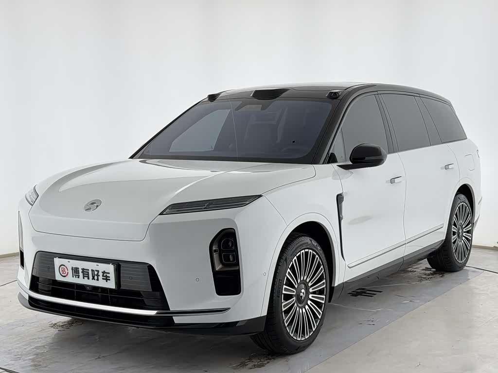 NIO ES8