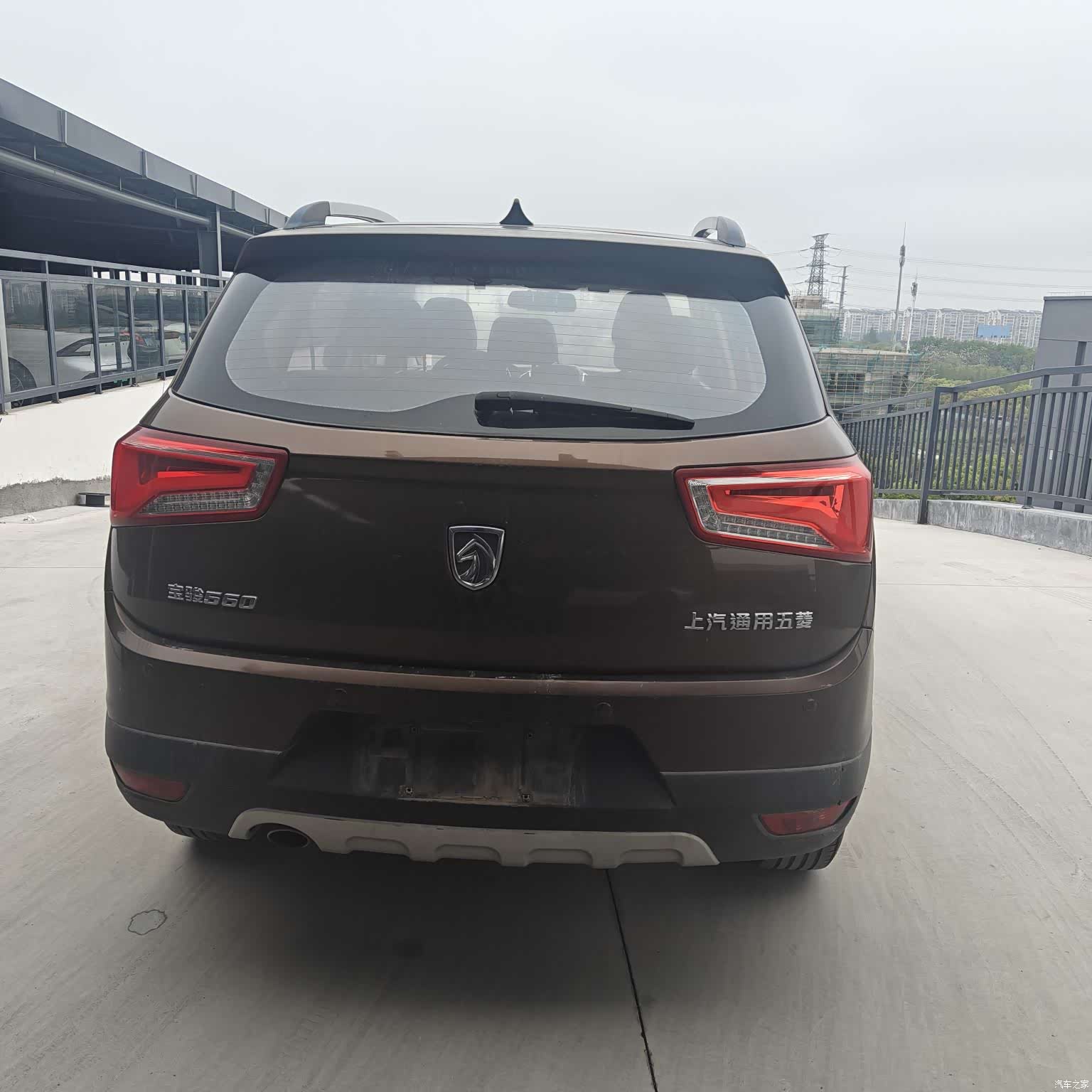 Wuling 560, 2015 4
