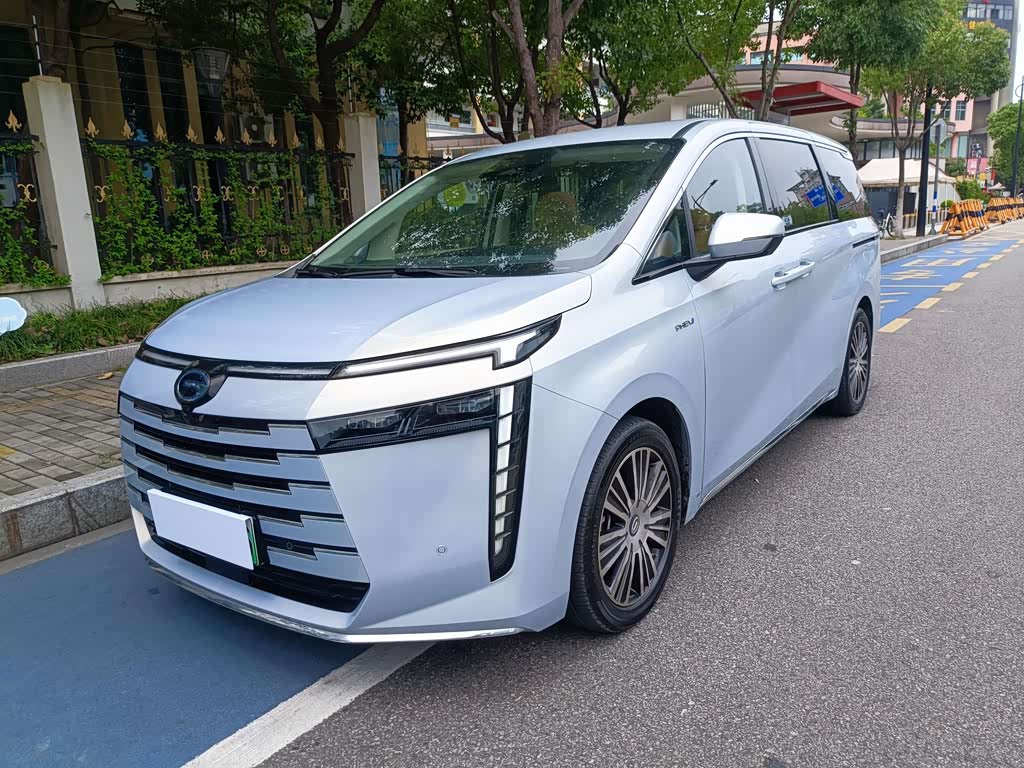 GAC E8 PHEV