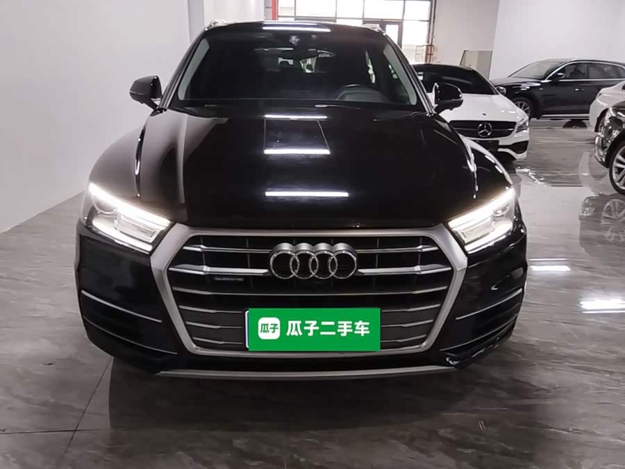 Audi Q5L 2020, фото 3