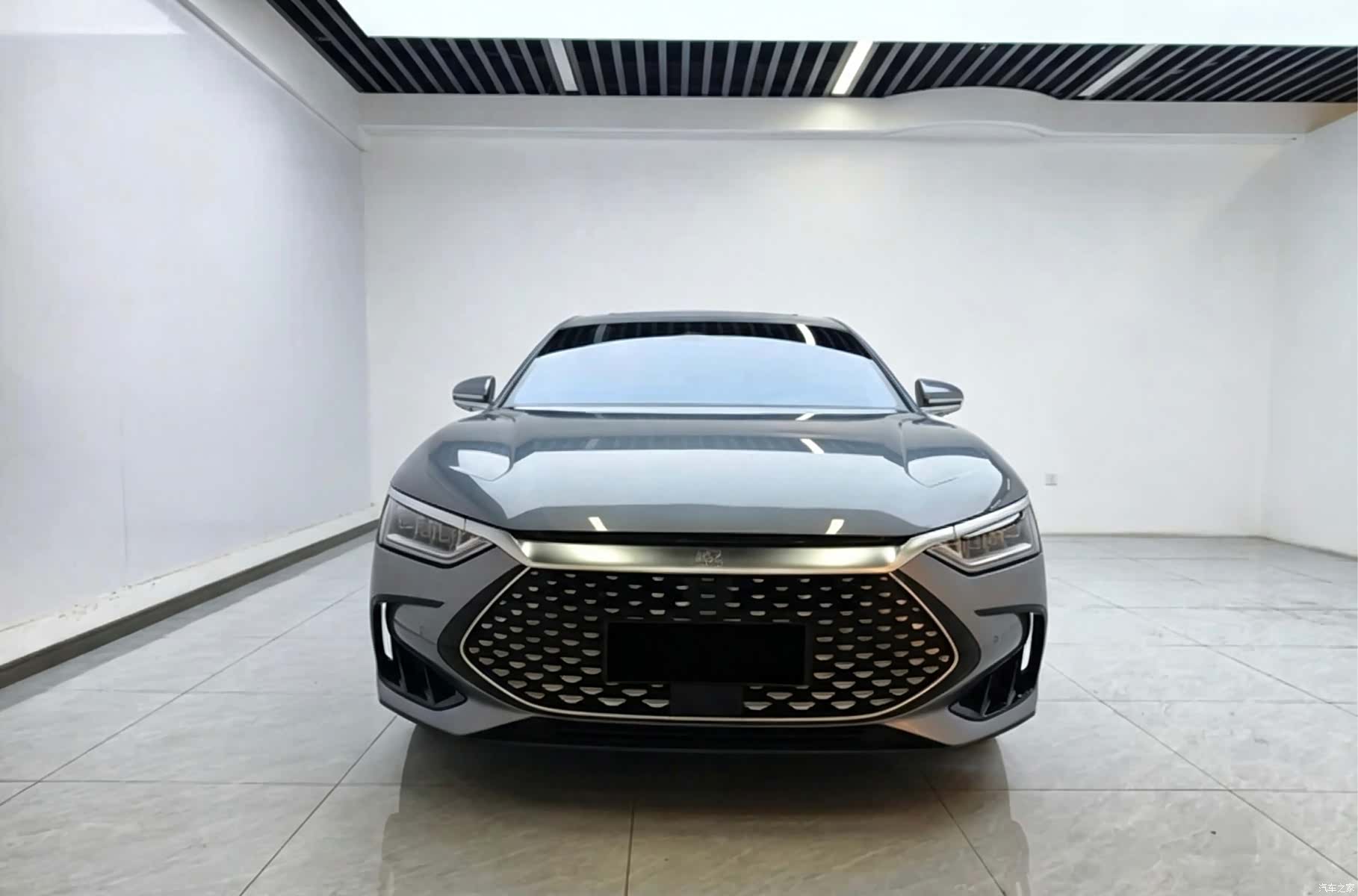 BYD Han, 2022 2