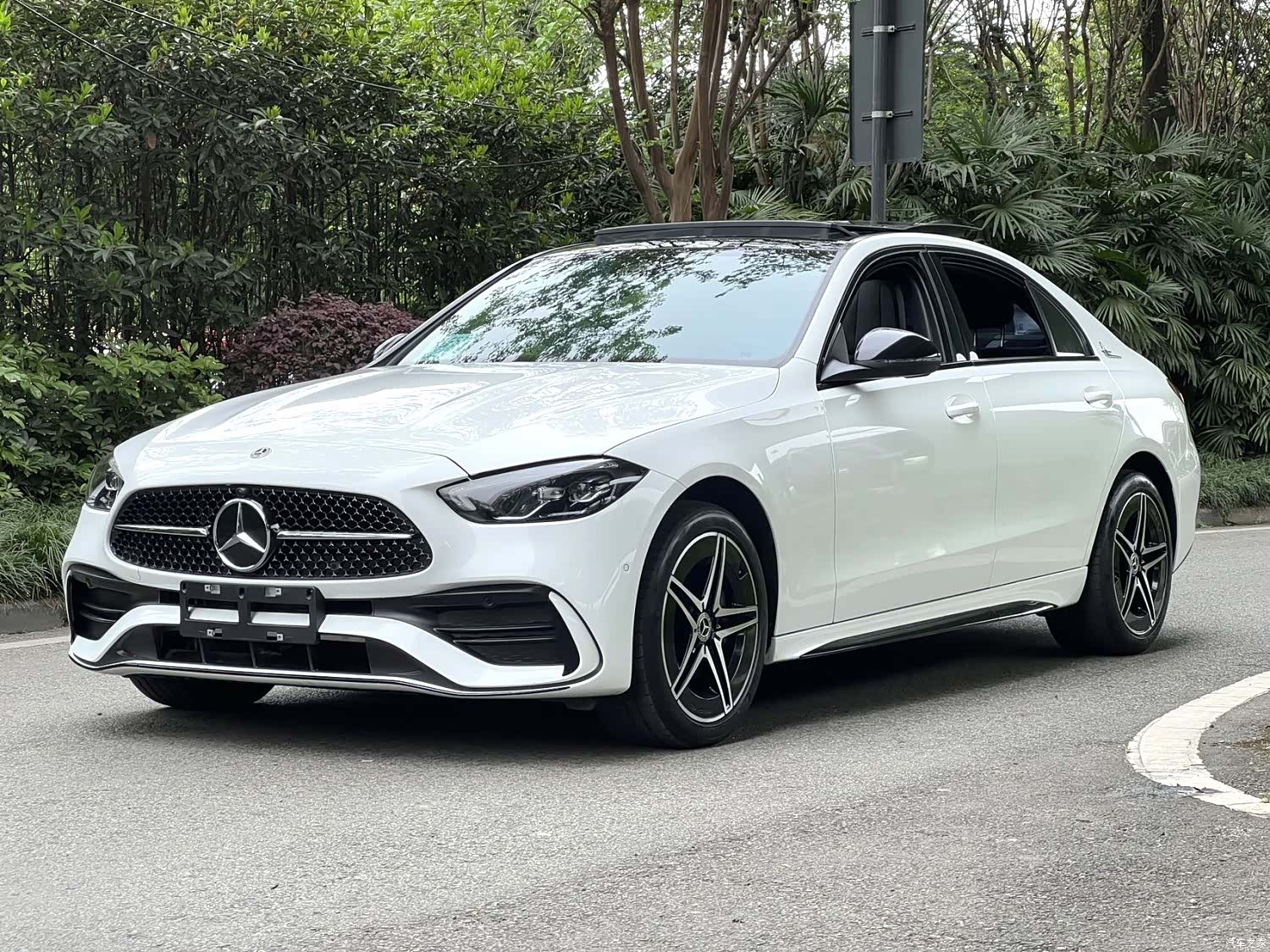 Mercedes-Benz C-Class, 2023 1