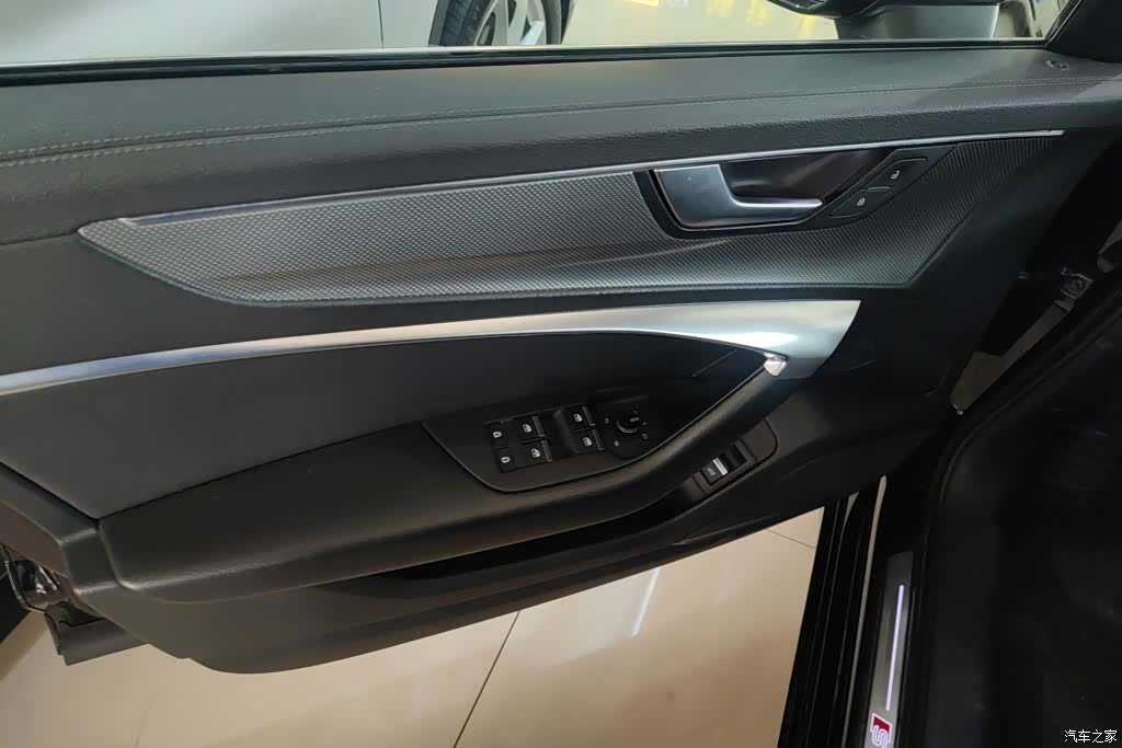 Audi A6L, 2020 7
