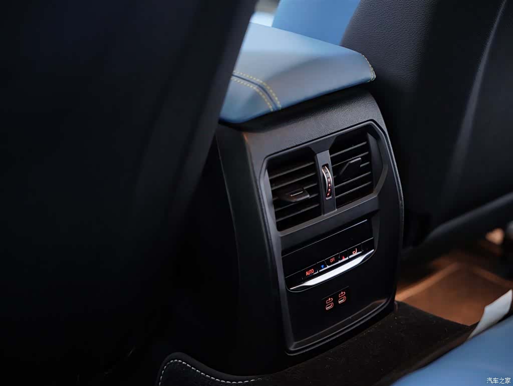 BMW M3, 2021 38