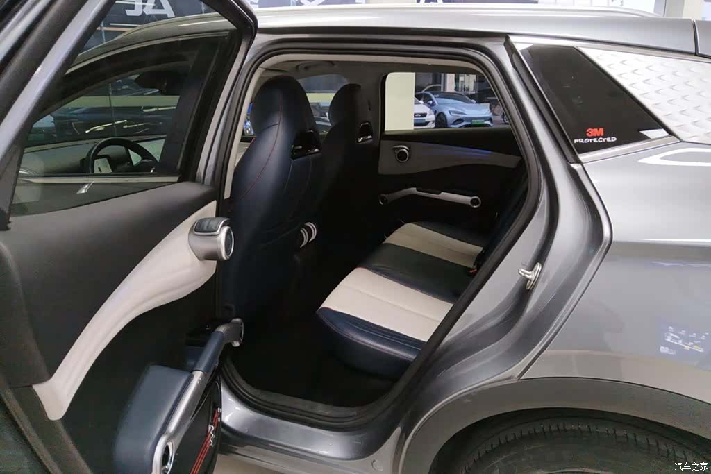 BYD Yuan, 2022 11