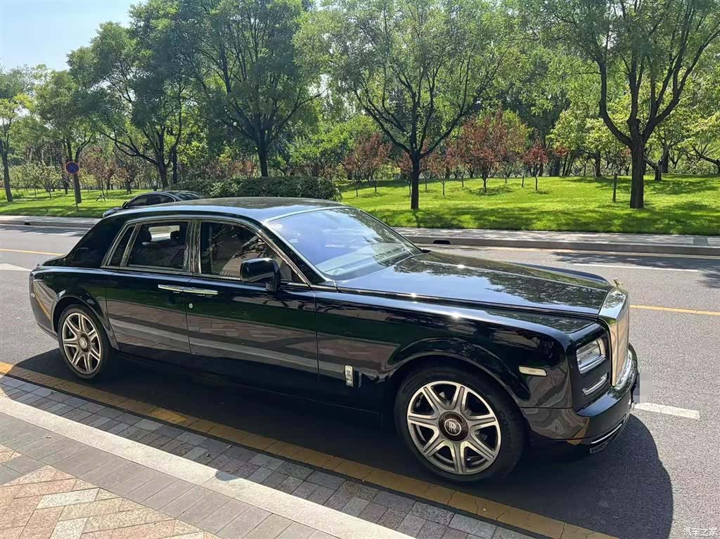 Rolls-Royce Phantom, 2015 2