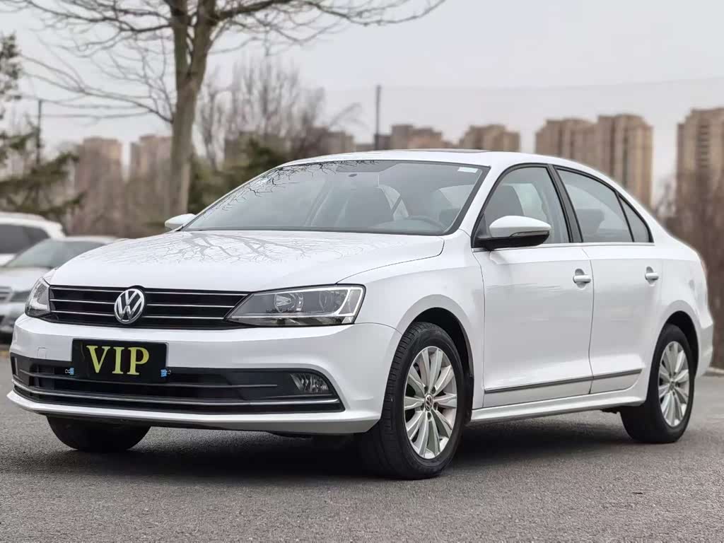 Volkswagen Sagitar 2015 1.6L AT Comfort