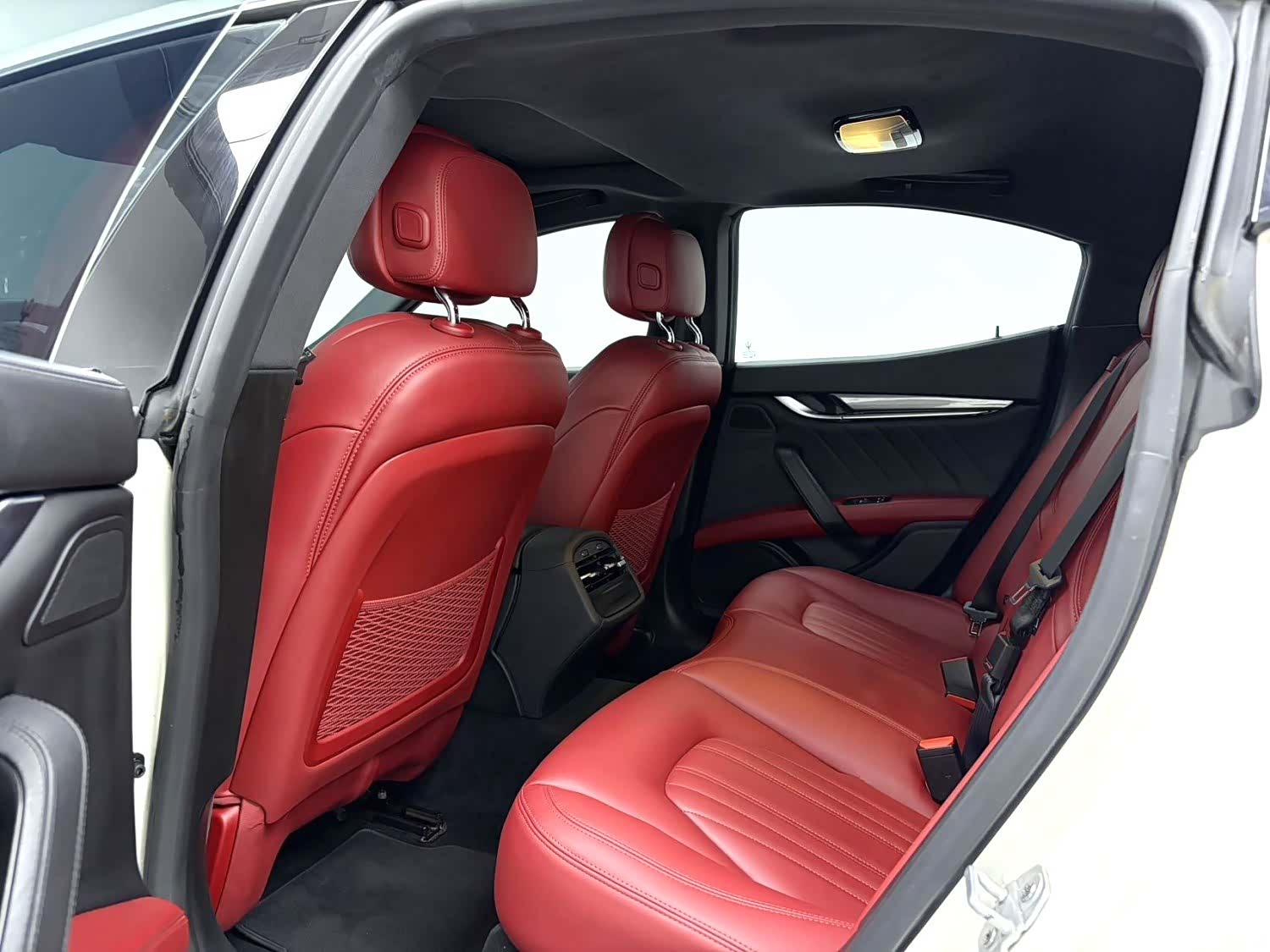 Maserati Ghibli, 2019 11