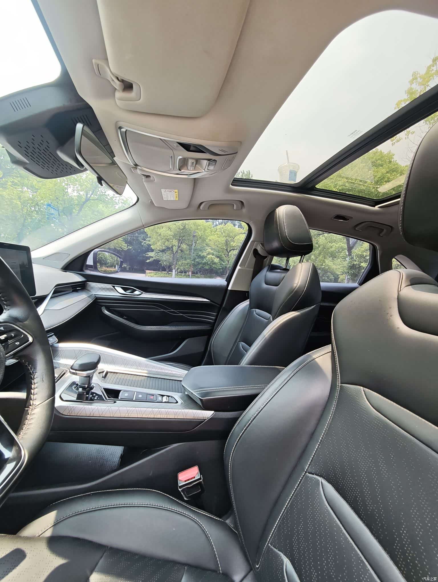 Geely Preface, 2022 9
