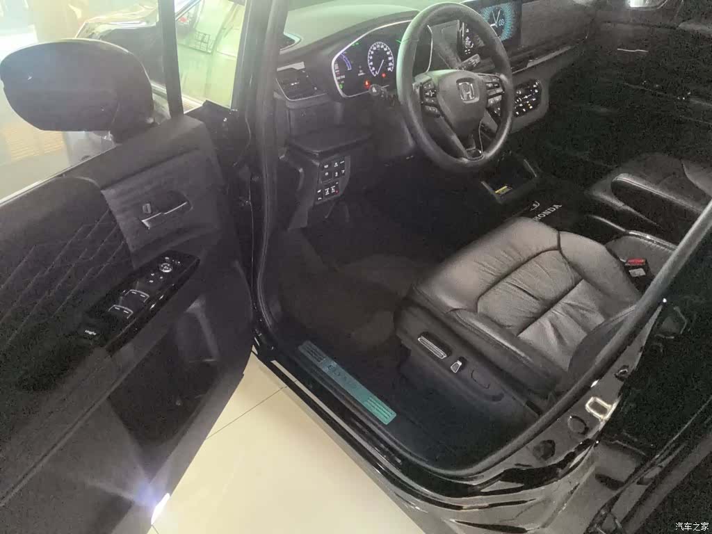 Honda Elysion, 2024 13