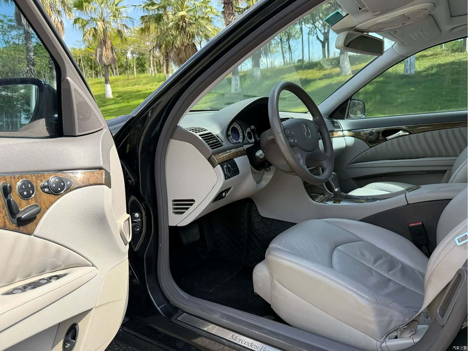 Mercedes-Benz E-Class, 2009 4