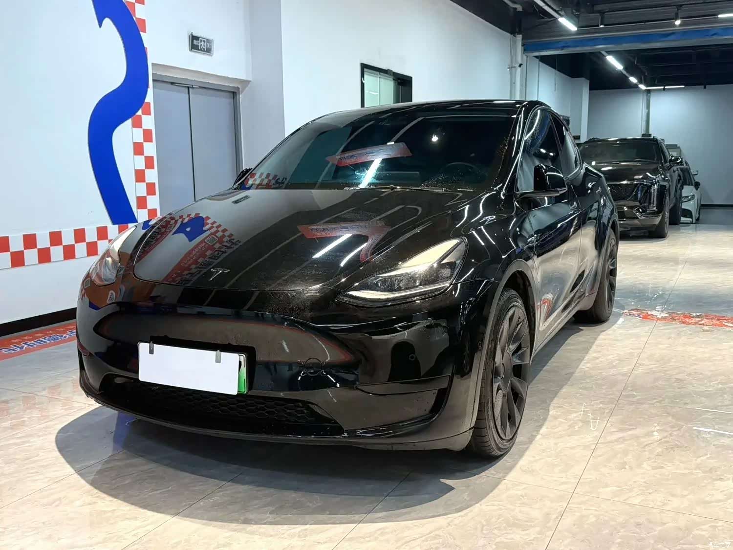 Tesla Model Y, 2022 1