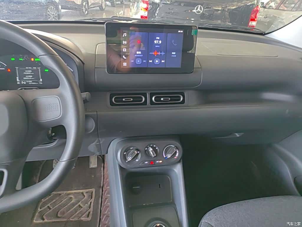 Wuling Hongguang, 2025 13