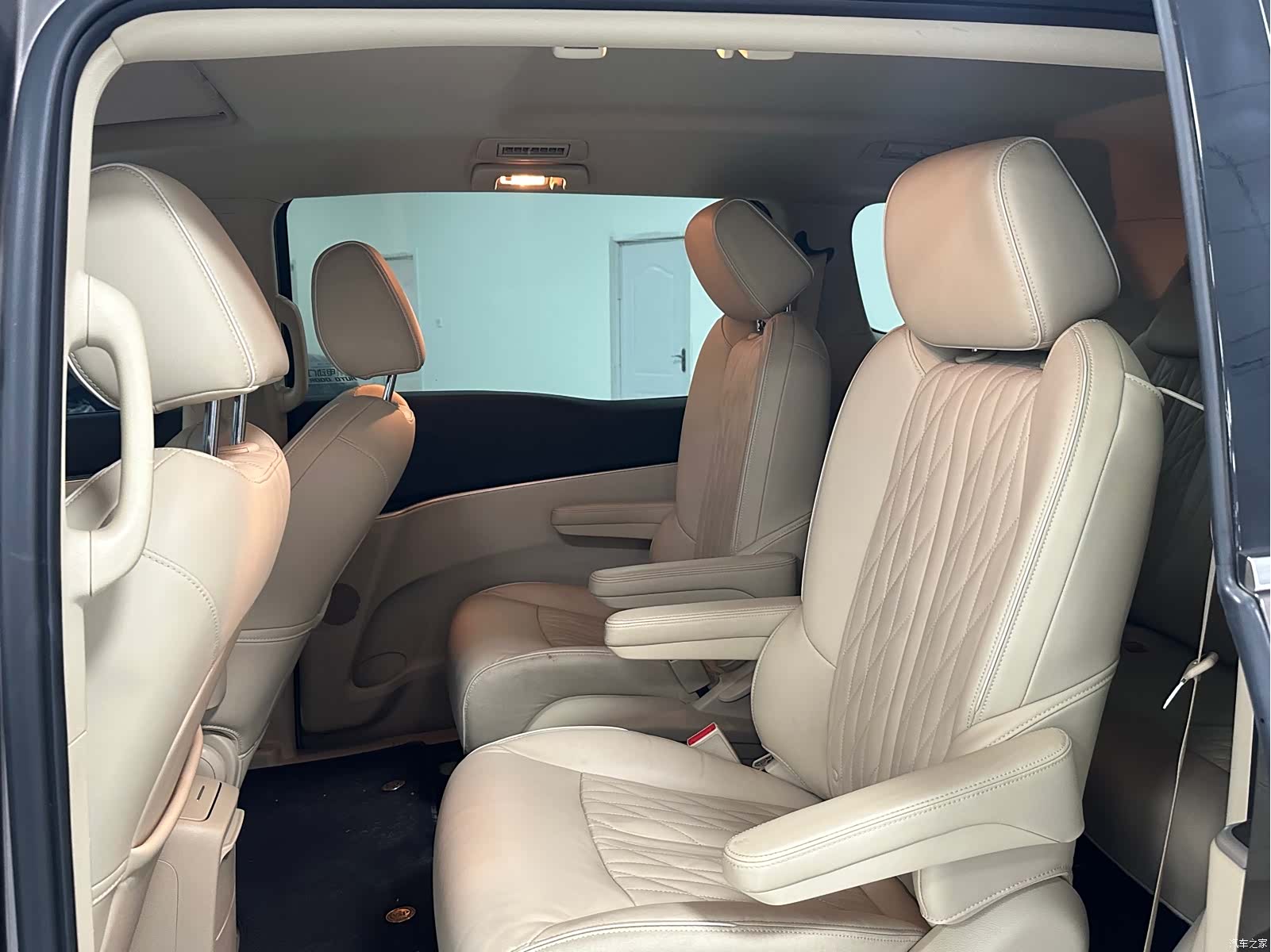 Buick GL8, 2023 все фото