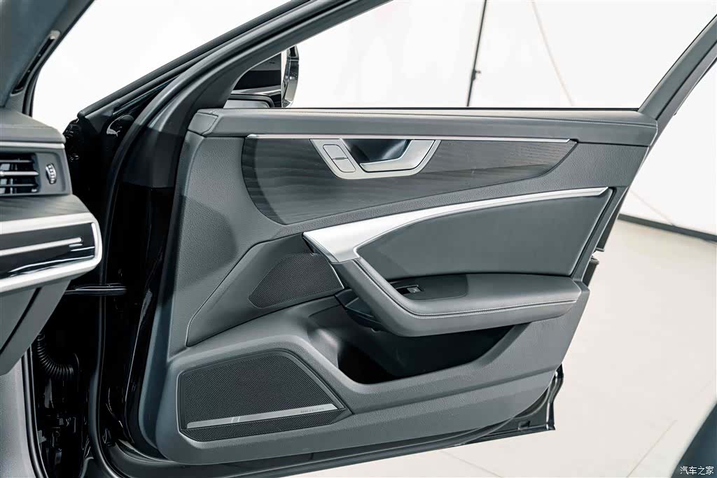 Audi A6L, 2025 14