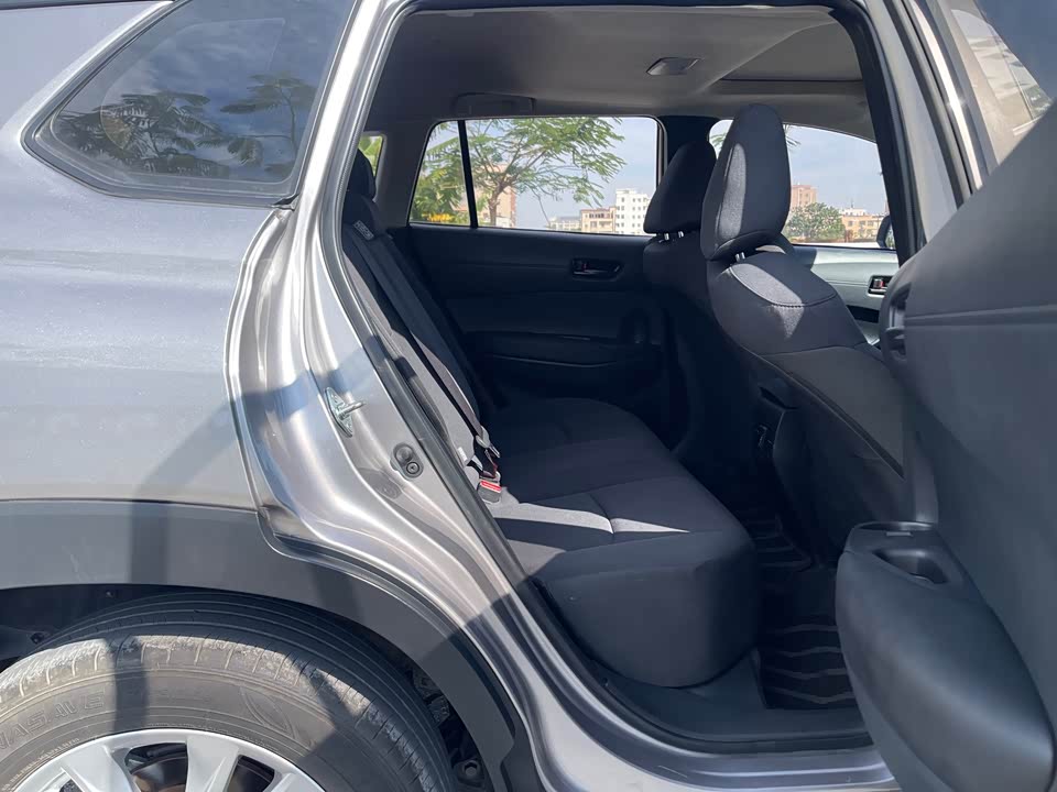 Toyota Corolla Sharp amplifier