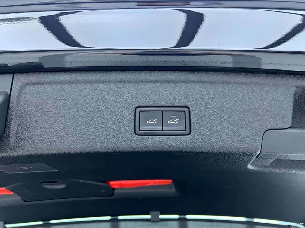 Volkswagen Touareg, 2019 12