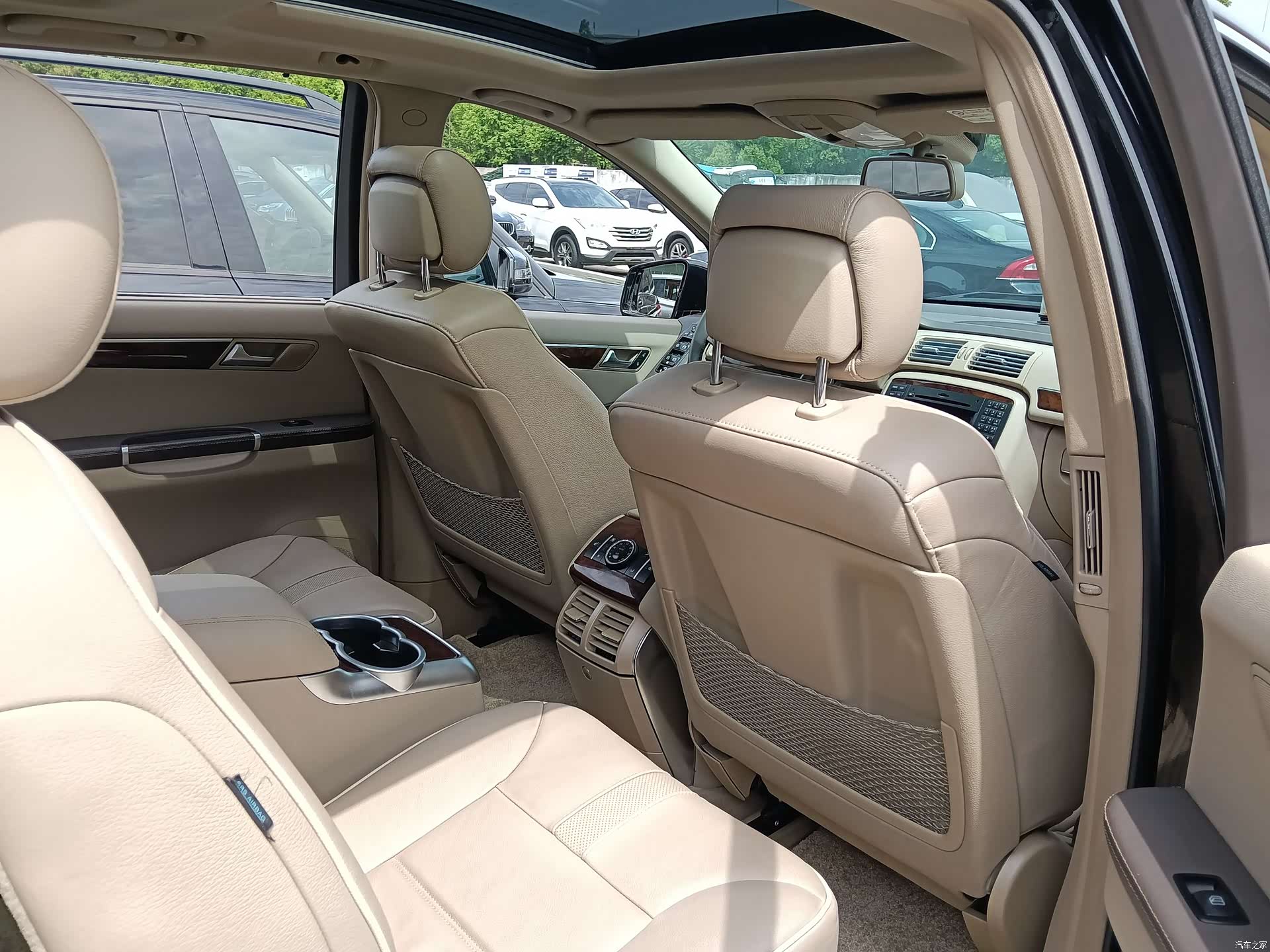 Mercedes-Benz R-Class, 2012 12