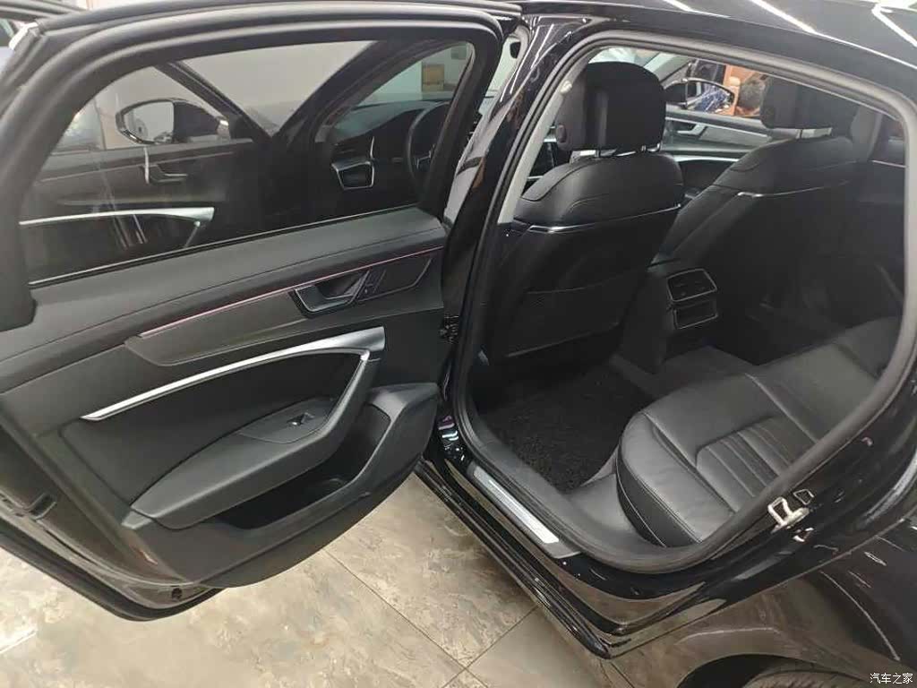 Audi A6L, 2022 4