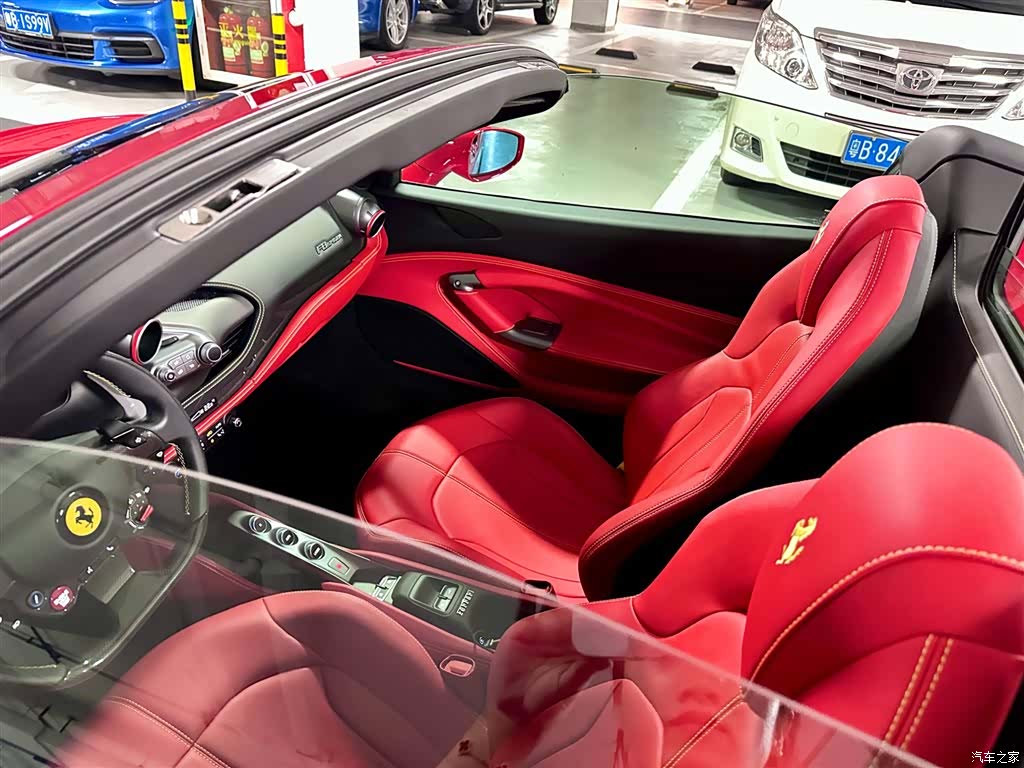 Ferrari F8, 2022 8