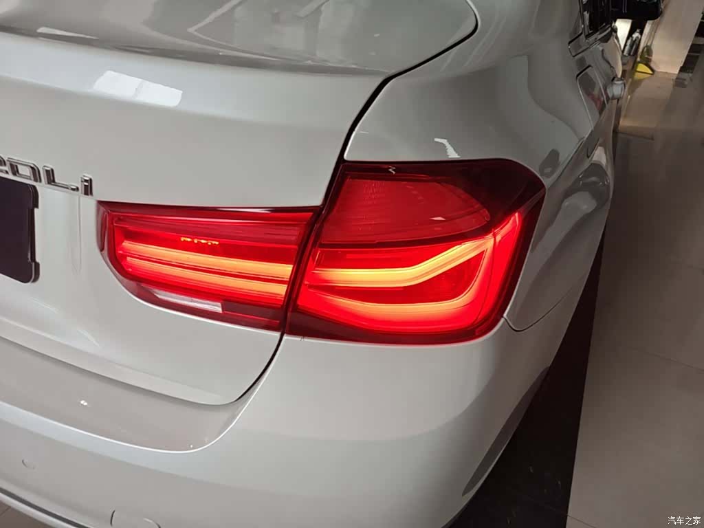 BMW 3 Series, 2018 8