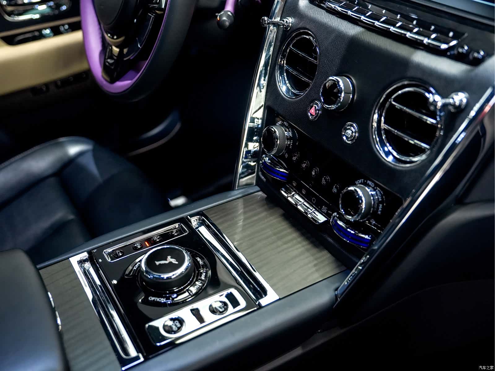 Rolls-Royce Cullinan, 2020 15