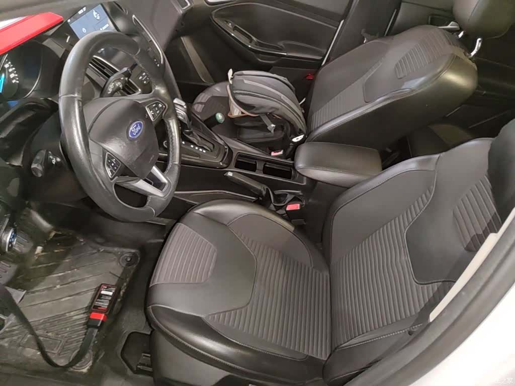 Ford Focus, 2018 15