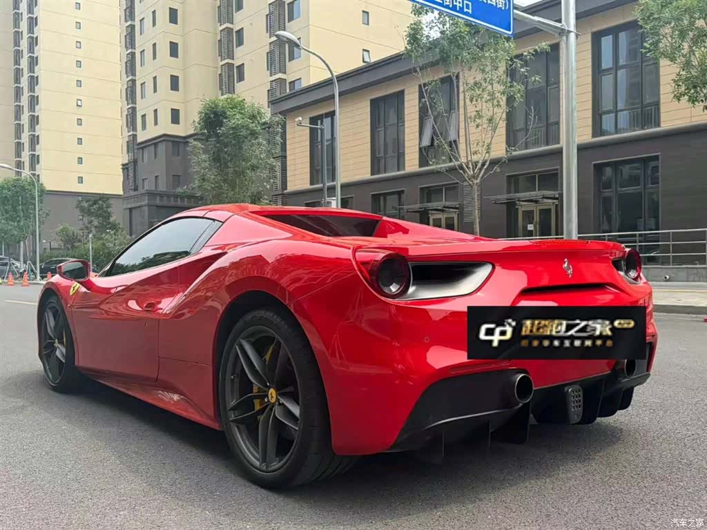 Ferrari 488, 2018 6