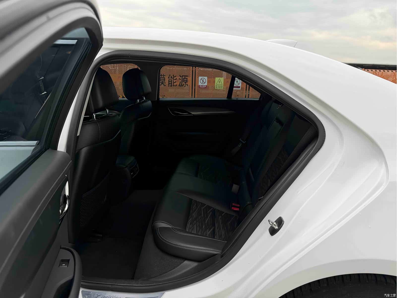 Cadillac ATS-L, 2018 12