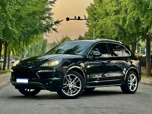 Porsche Cayenne 2012 — купить из Китая под заказ