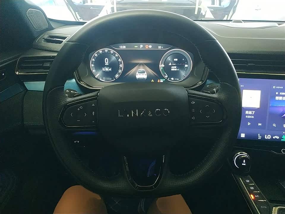 Lynk & Co 05 EM-P Lynk & Co 05 EM-P