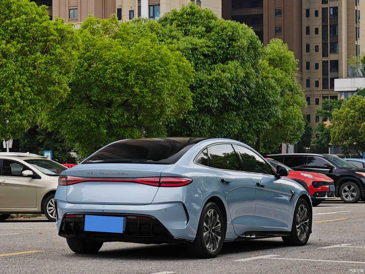 BYD Seal, 2023 7