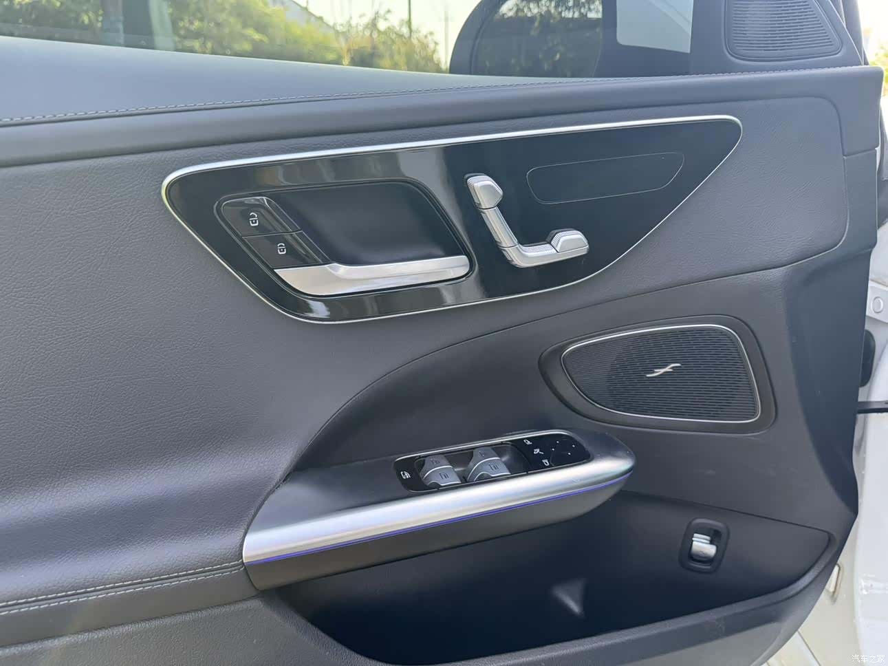 Mercedes-Benz C-Class, 2023 12