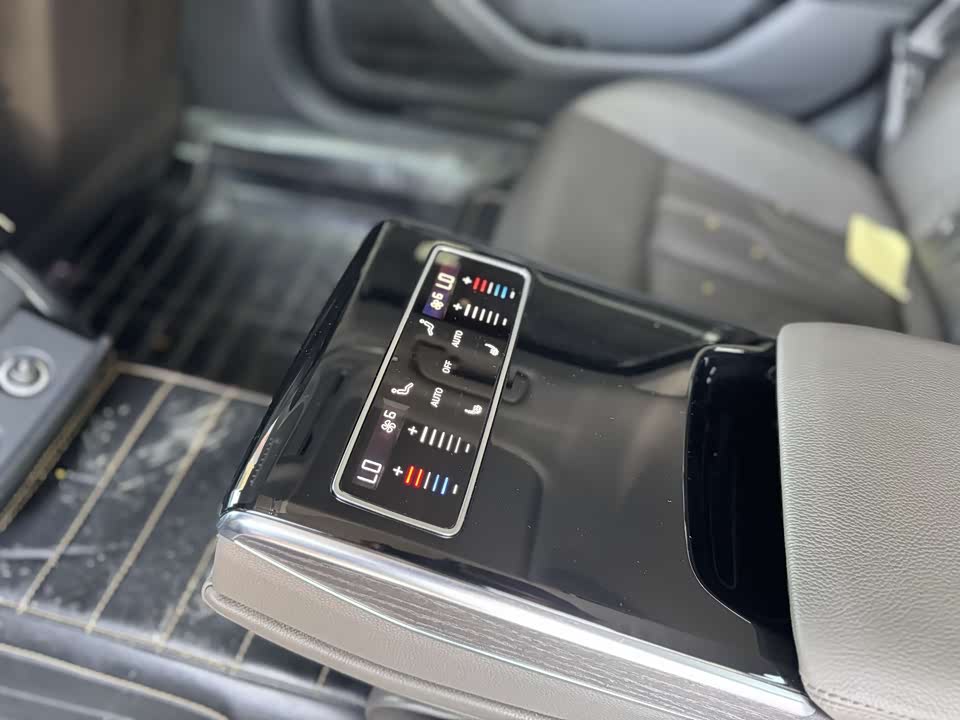 Audi A8 Audi A8