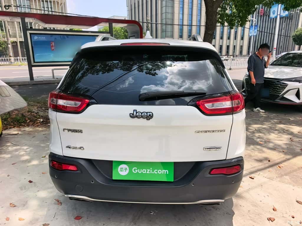 Jeep Cherokee, 2017 6