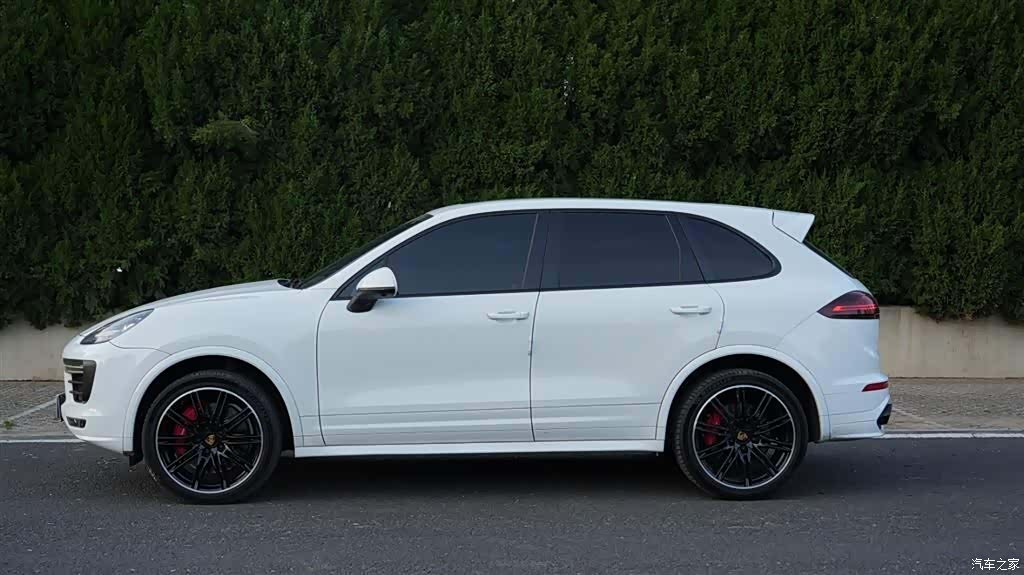 Porsche Cayenne, 2016 3