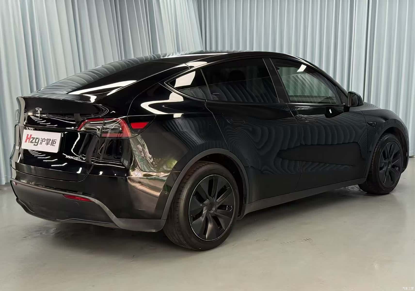 Tesla Model Y, 2023 7