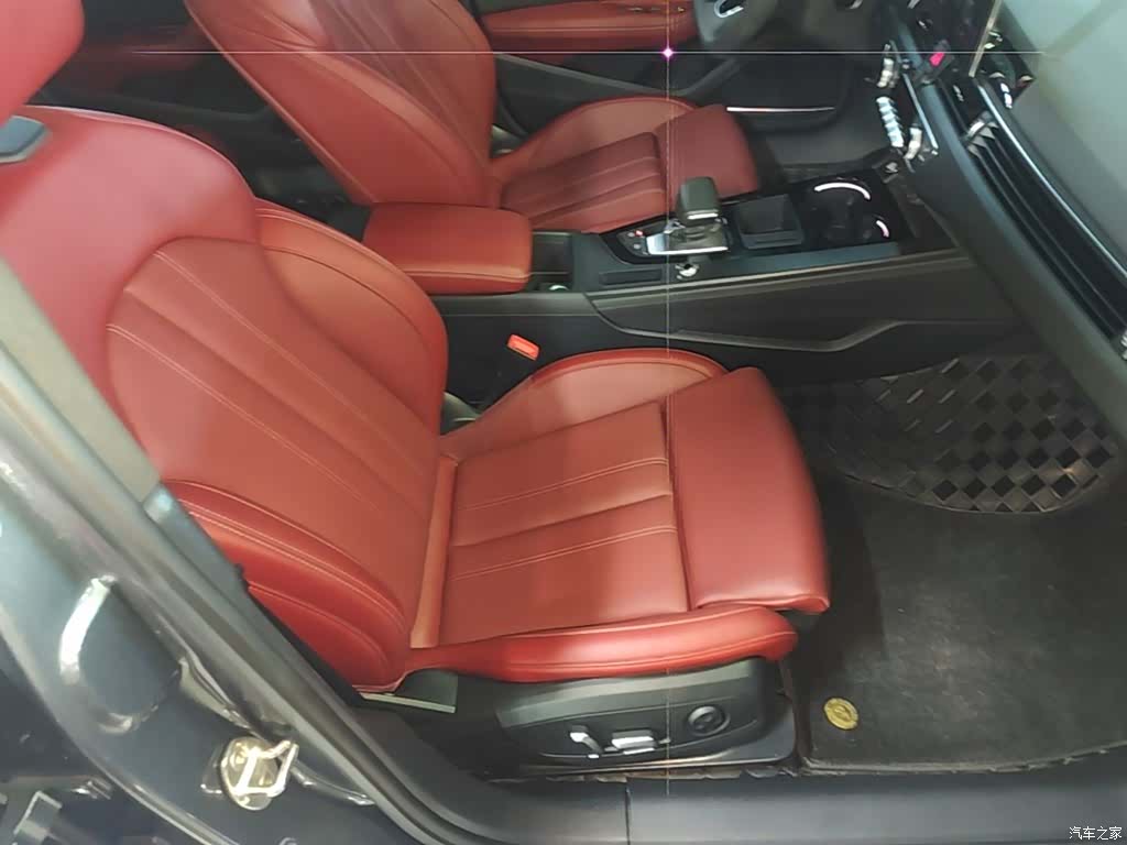 Audi A4L, 2024 25