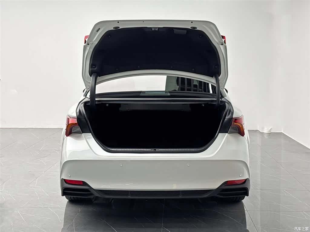Toyota Avalon, 2024 11