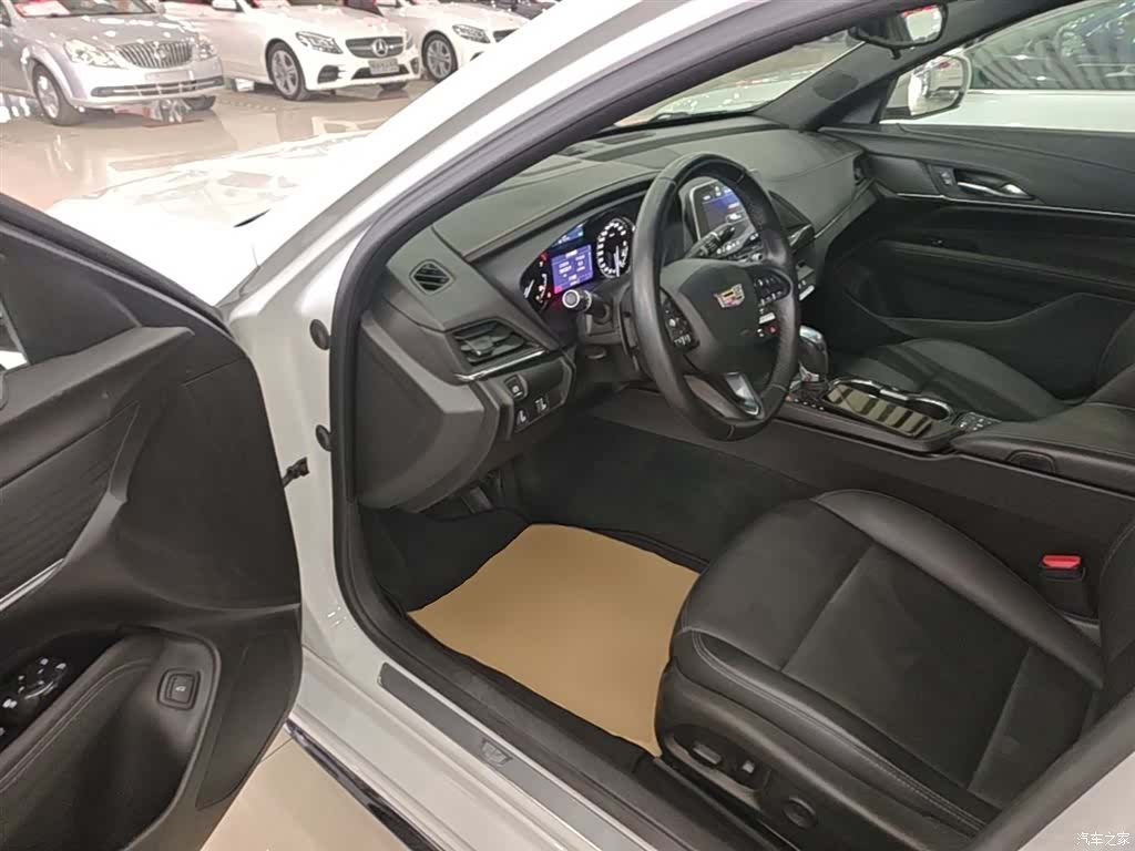 Cadillac CT4, 2021 16