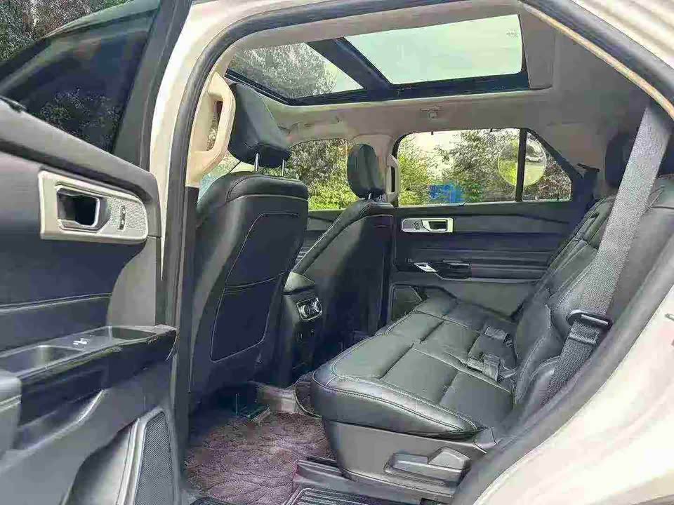 Ford Explorer Ford Explorer