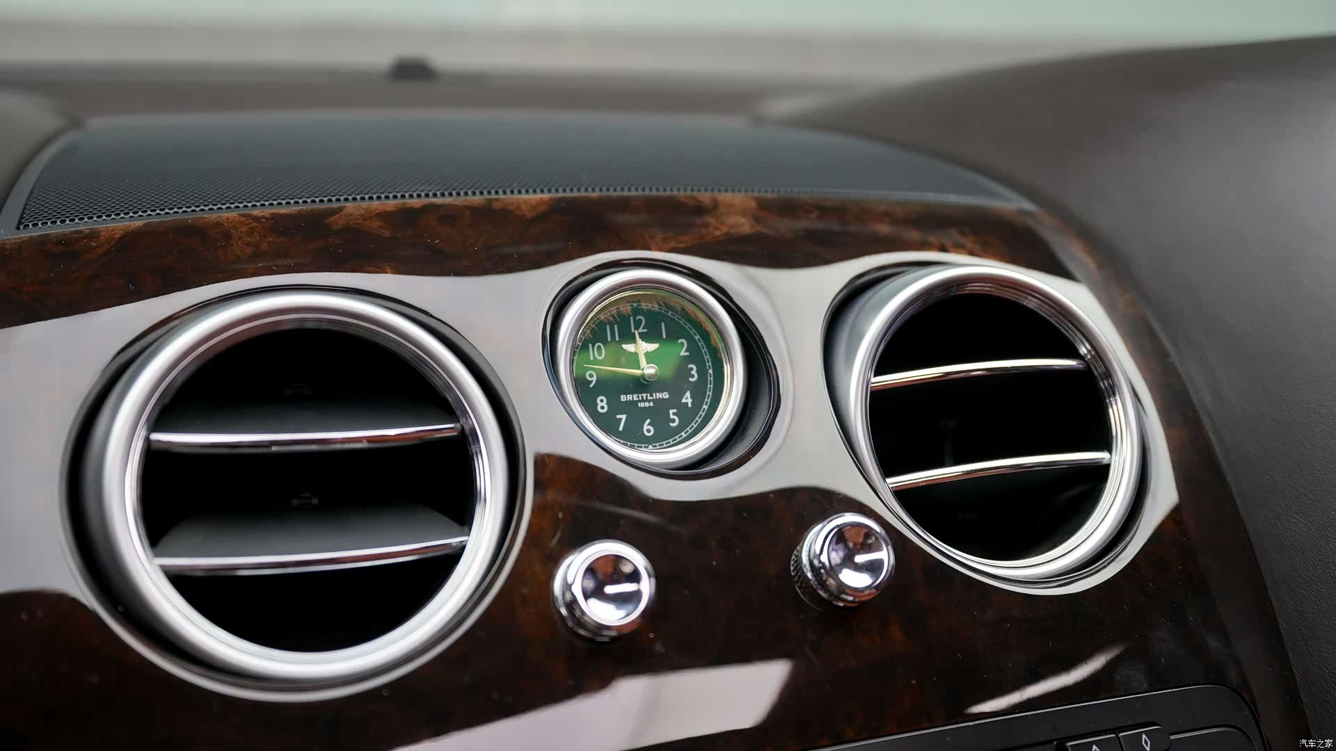 Bentley Flying Spur, 2011 11