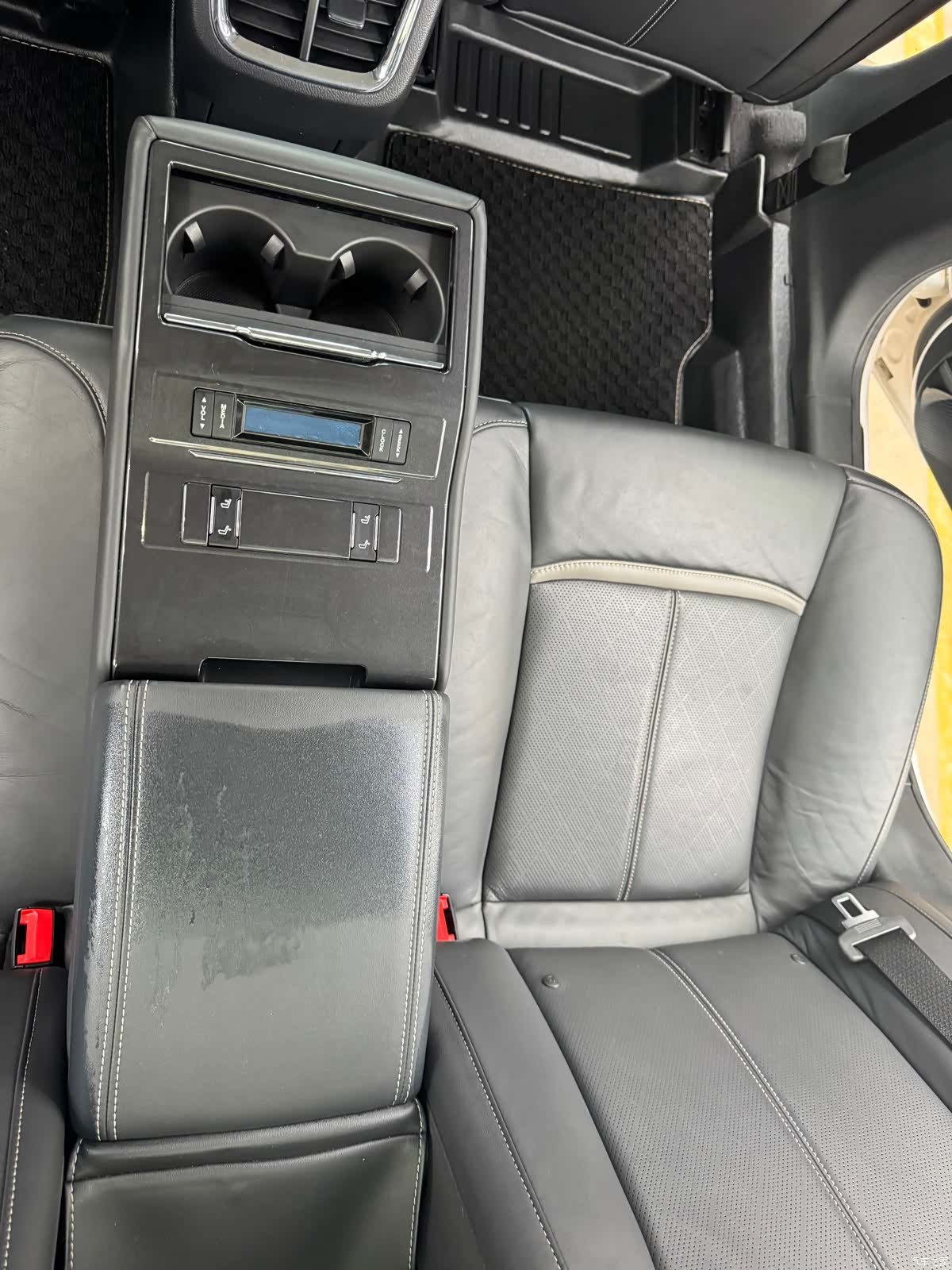Ford Taurus, 2019 17